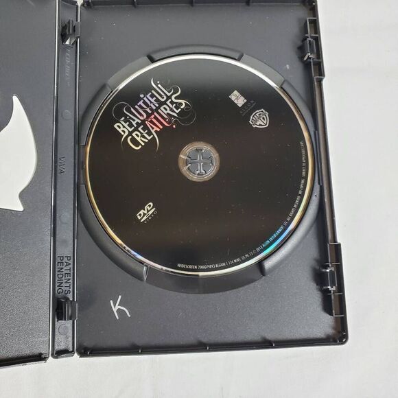 Beautiful Creatures (DVD, 2013, Jeremy Irons, Viola Davis, Emma Thompson) - Picture 2 of 3